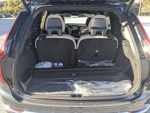 New 2026 Volvo XC90 B6 Plus w/ Protection Package Premier AWD/4WD image 15