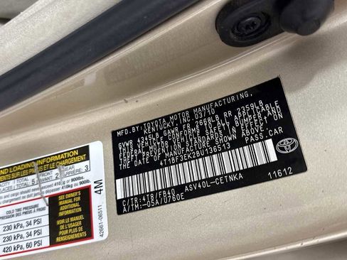 Used 2011 Toyota Camry LE image 11