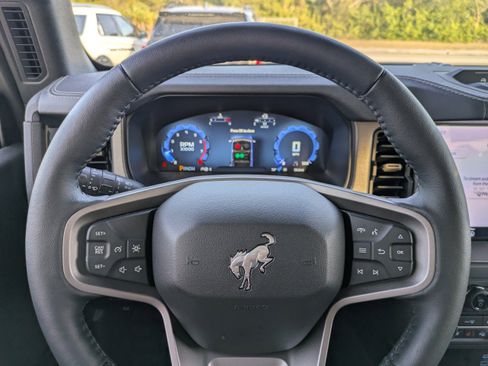 New 2025 Ford Bronco Badlands image 23