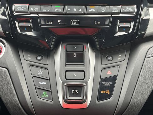 Used 2024 Honda Odyssey Sport image 6