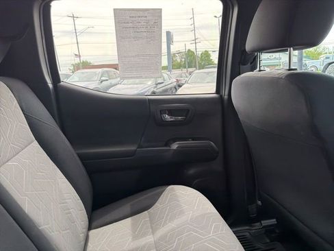 Used 2023 Toyota Tacoma TRD Sport AWD/4WD image 34