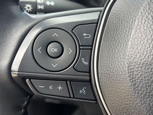 Used 2025 Toyota Corolla SE FWD image 16