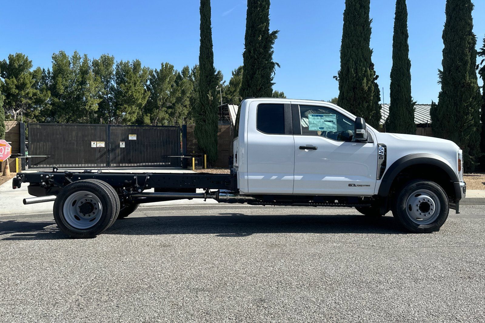 New 2026 Ford F450 XL w/ XL Chrome Package RWD image 3