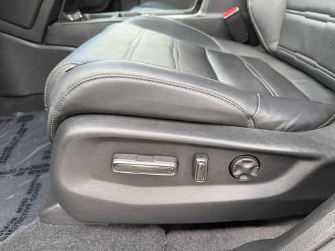 Used 2022 Honda CR-V EX-L image 11