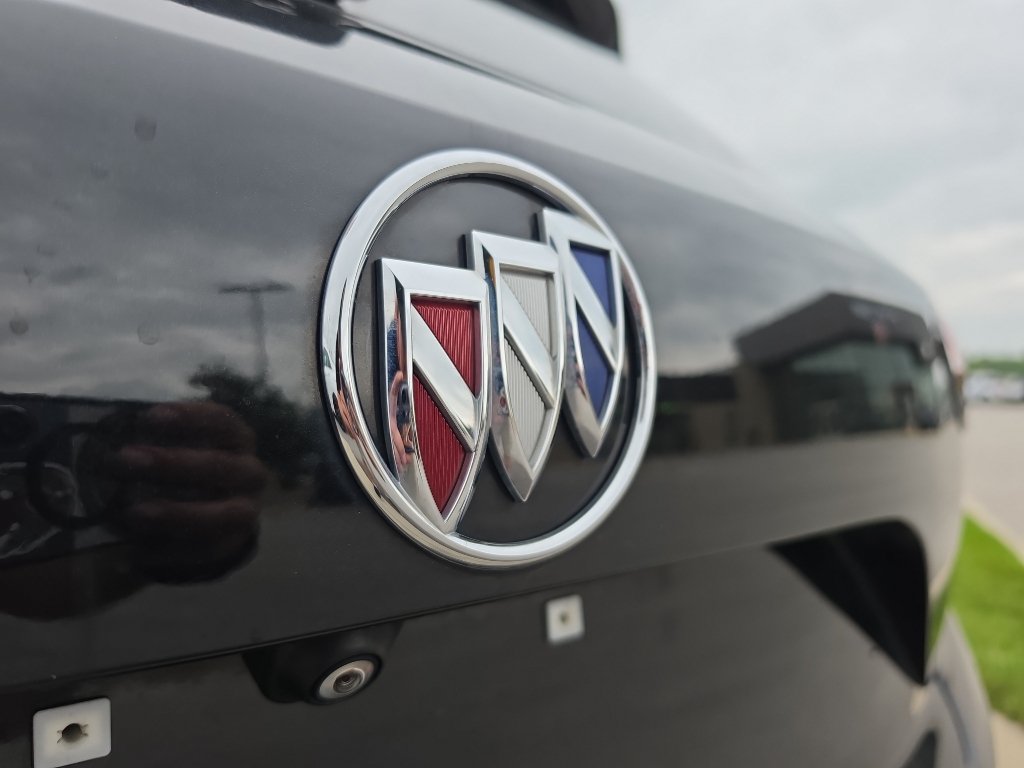 Used 2023 Buick Envision Essence FWD image 17
