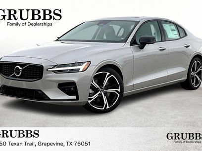 New 2025 Volvo S60 B5 Plus w/ Protection Package Premier