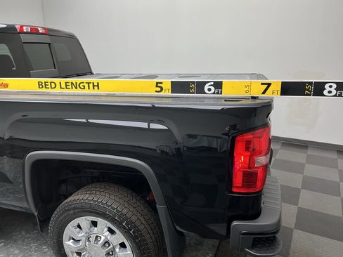 Used 2019 GMC Sierra 2500 Denali image 34