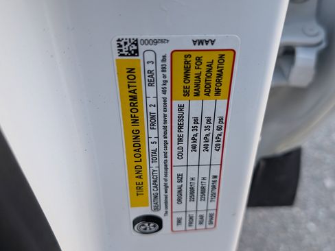 Used 2025 Chevrolet Trax LT w/ Driver Confidence Package image 37