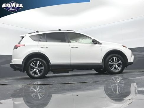 Used 2018 Toyota RAV4 XLE w/ Plus Extra Value Package FWD image 24