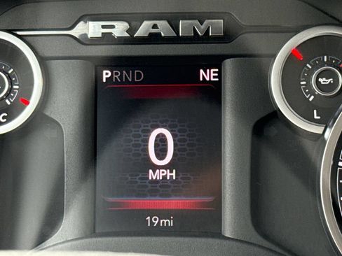 New 2026 RAM 3500 Big Horn AWD/4WD image 30