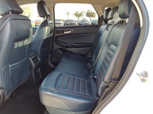 Certified 2024 Ford Edge SEL w/ Sport Appearance Package image 16