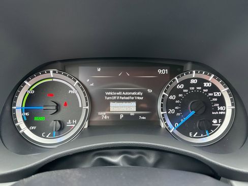 Certified 2026 Toyota Highlander XLE image 10