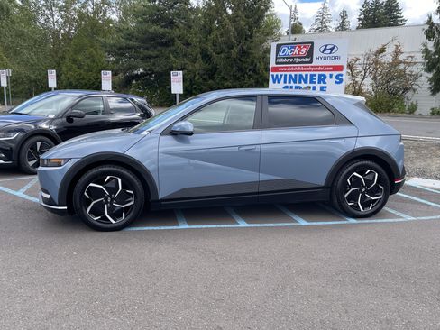 Certified 2024 Hyundai Ioniq 5 SE RWD image 2