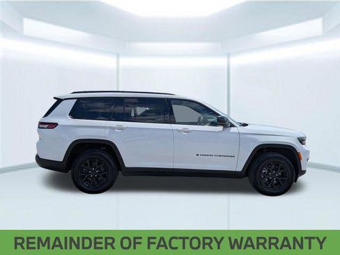 Certified 2025 Jeep Grand Cherokee L Altitude AWD/4WD image 7