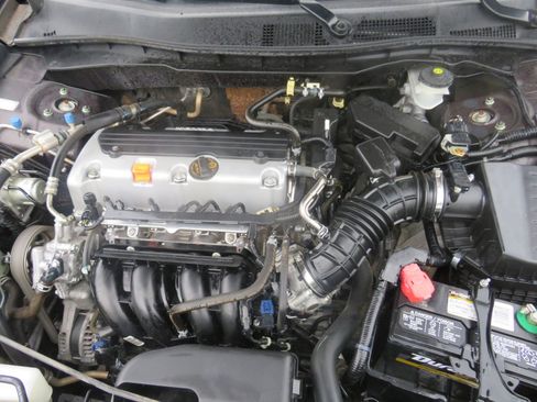 Used 2011 Honda Accord LX-P image 26