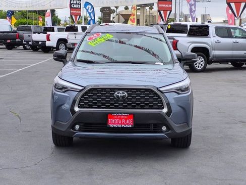 Used 2025 Toyota Corolla Cross XLE AWD/4WD image 2