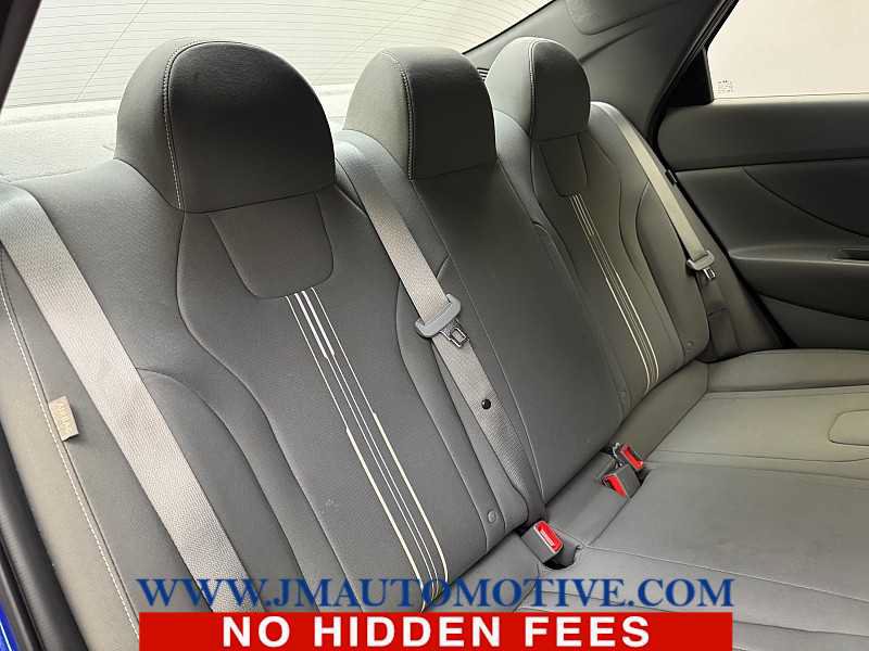 Used 2024 Hyundai Elantra SEL FWD image 18