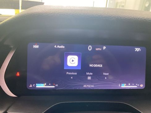 Used 2023 Jeep Grand Cherokee Altitude image 35