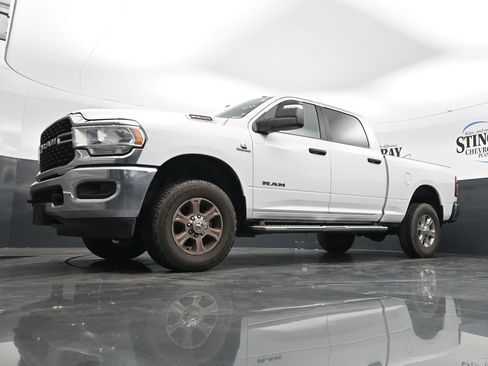 Used 2024 RAM 2500 Big Horn AWD/4WD image 28