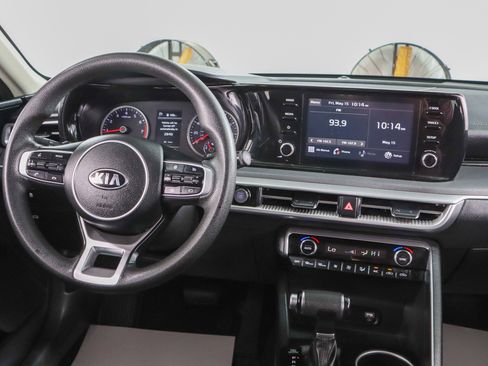 Used 2021 Kia K5 LXS FWD image 17
