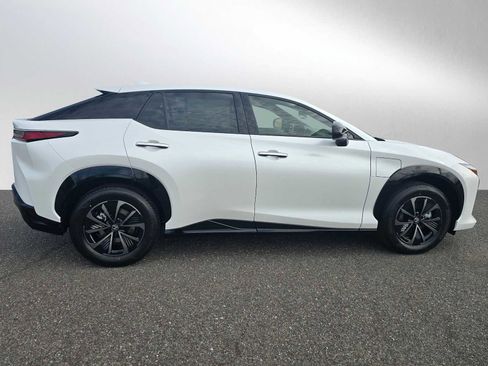 New 2026 Lexus RZ 350e 2WD image 2