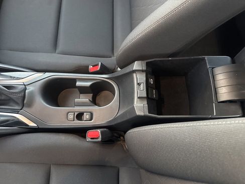 Used 2023 Toyota Corolla LE image 21