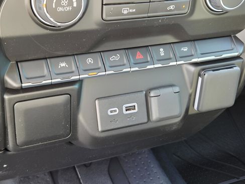 New 2026 Chevrolet Silverado 1500 Custom w/ LPO, Dark Essentials Package image 9