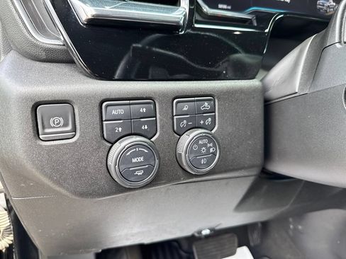 Used 2023 Chevrolet Silverado 1500 LTZ w/ Z71 Off-Road Package AWD/4WD image 19