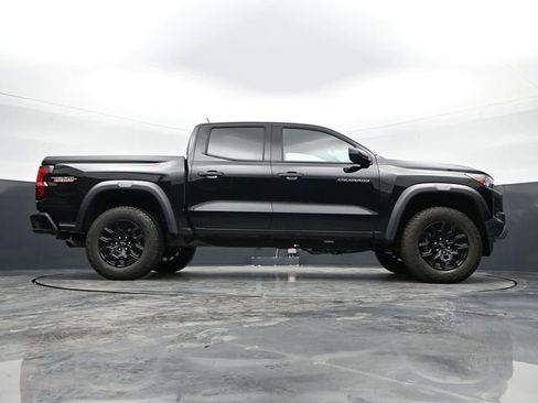 Used 2025 Chevrolet Colorado Trail Boss AWD/4WD image 28