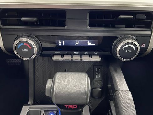 Used 2024 Toyota Tacoma TRD Off-Road AWD/4WD image 26