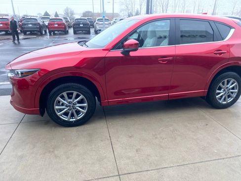 New 2025 MAZDA CX-5 AWD 2.5 S w/ Preferred Package image 4