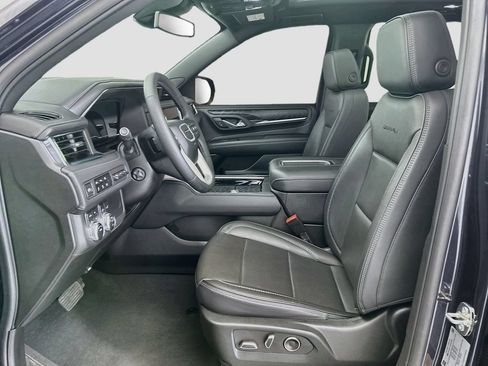 Used 2024 GMC Yukon Denali AWD/4WD image 18