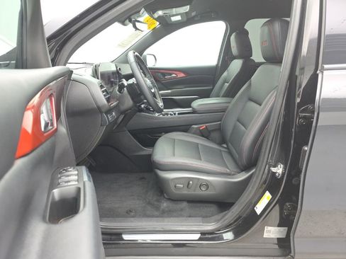 Used 2024 Chevrolet Traverse Z71 w/ Enhanced Driving Package image 14