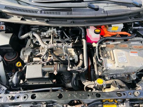 Used 2013 Toyota Prius C Two image 34