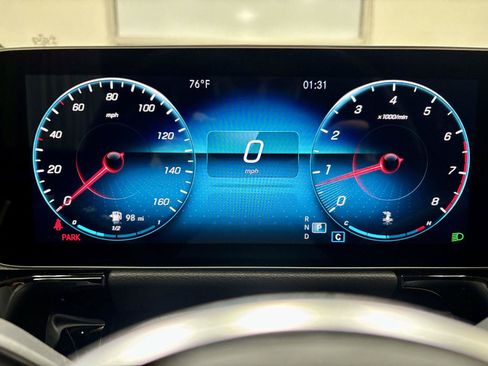 Used 2021 Mercedes-Benz GLA 250 4MATIC image 24