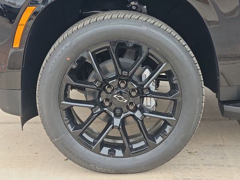 New 2026 Chevrolet Tahoe LS w/ LPO, Dark Essentials Package RWD image 9