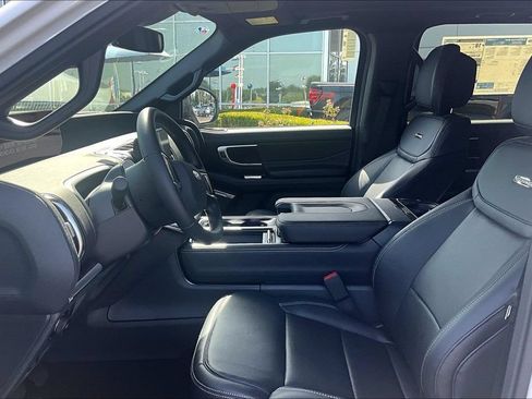 New 2027 Ford Expedition Max Platinum w/ Stealth Appearance Package AWD/4WD image 9