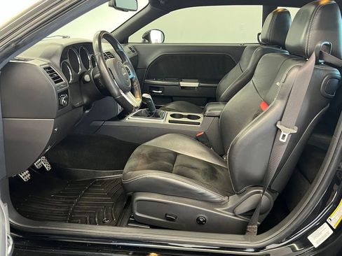 Used 2012 Dodge Challenger SRT8 image 4