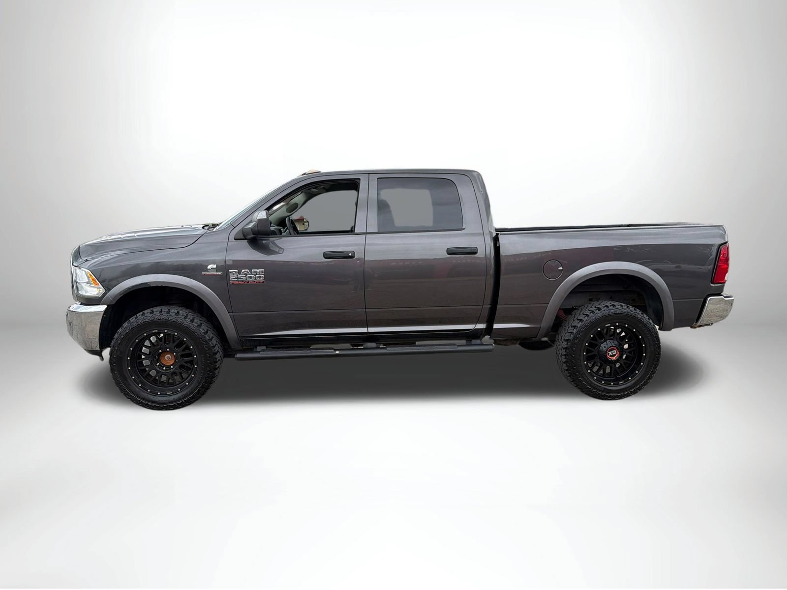 Used 2016 RAM 2500 Tradesman w/ Chrome Appearance Group AWD/4WD image 3