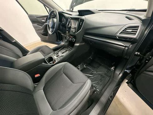 Used 2020 Subaru Forester Premium AWD/4WD image 21