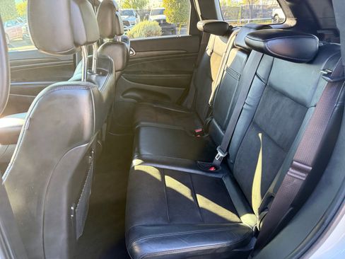 Certified 2020 Jeep Grand Cherokee Altitude image 26