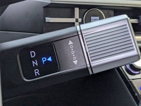 Used 2025 Hyundai Santa Fe SEL image 16