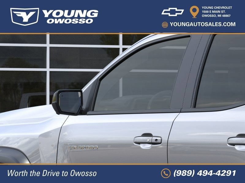 New 2026 Chevrolet Colorado ZR2 w/ Technology Package AWD/4WD image 13