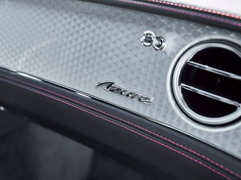 Used 2023 Bentley Flying Spur V8 image 43