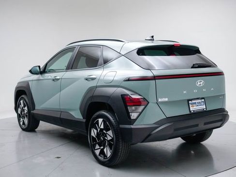 Used 2024 Hyundai Kona SEL AWD/4WD image 4
