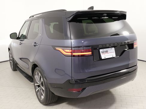 Used 2024 Land Rover Discovery Dynamic SE AWD/4WD image 15