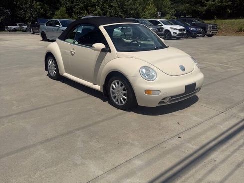 Used 2005 Volkswagen Beetle GLS FWD image 10