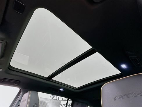 Used 2023 GMC Yukon XL AT4 w/ Max Trailering Package image 4