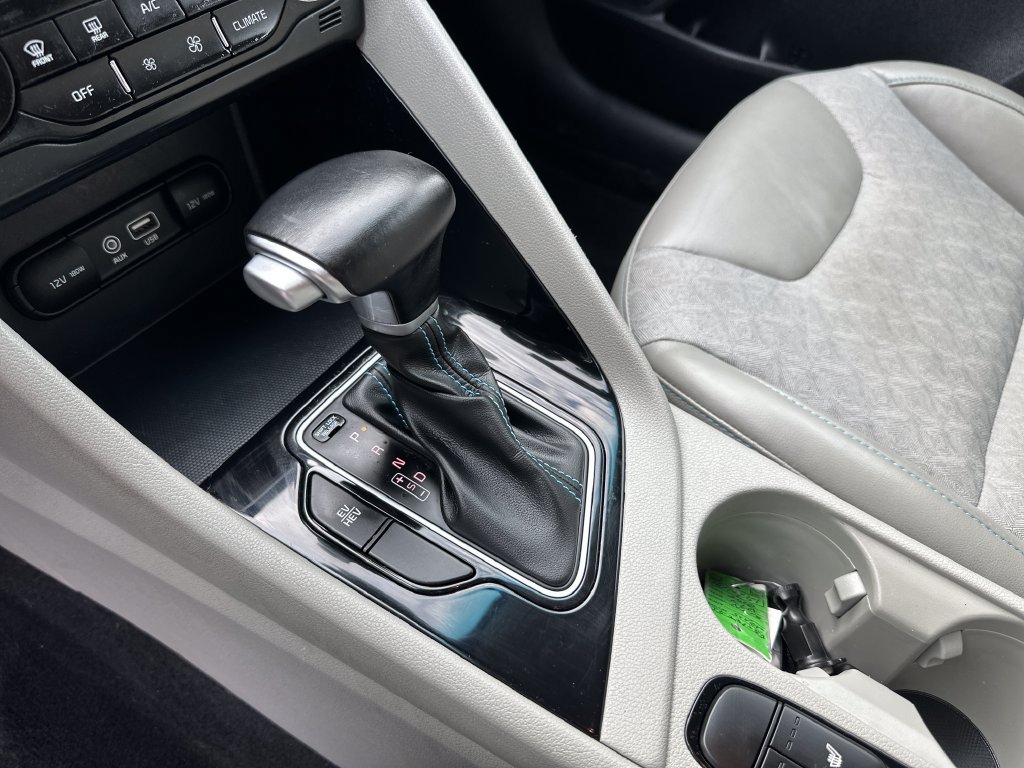 Used 2018 Kia Niro EX FWD image 14