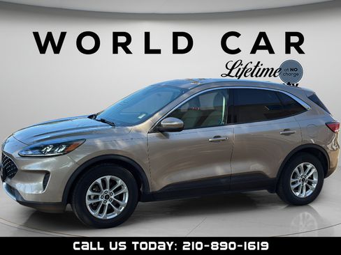 Used 2021 Ford Escape SE FWD image 13